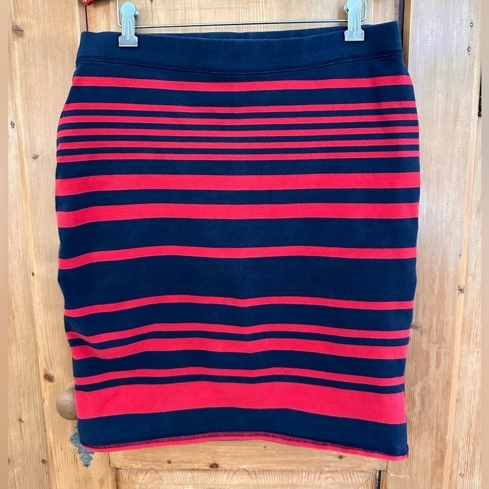 Red & Navy Striped Pencil Skirt Size Large Old Navy Spandex/Cotton Blend